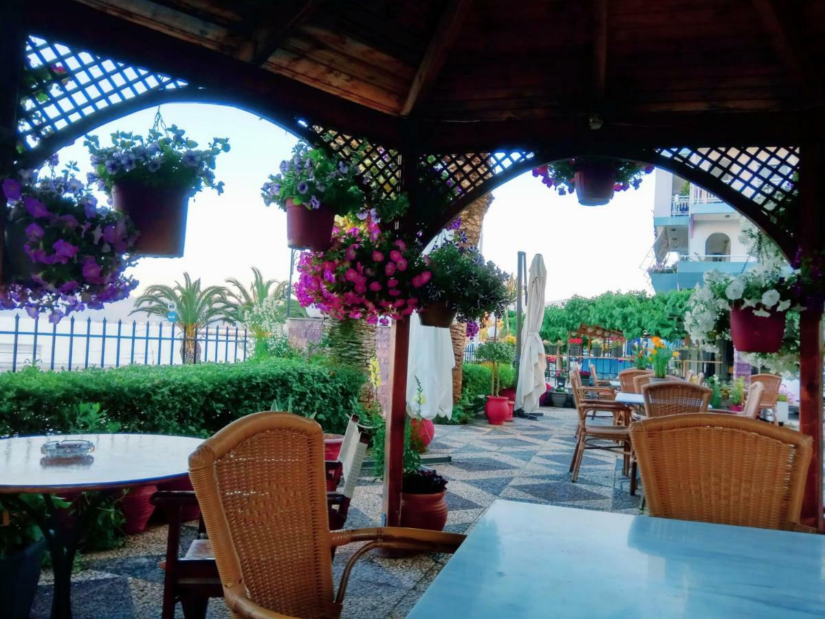 Hotel Akti Livanátai Exterior foto